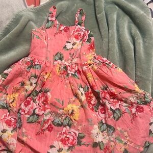 6 year old dress. Adorable.